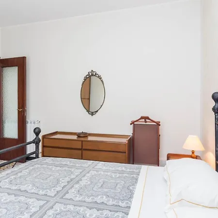 Superior Attic Central Sestri *