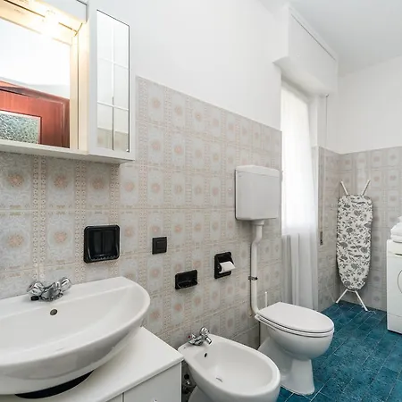Superior Attic Central Sestri *